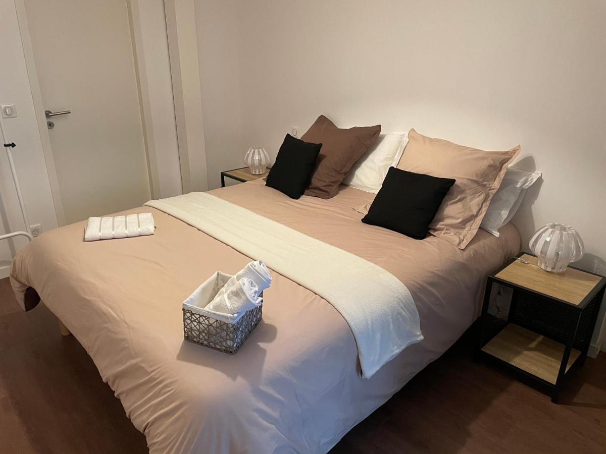 T1 Bis 35 M2 Lit Queen Size Tout Equipe Pau Dış mekan fotoğraf